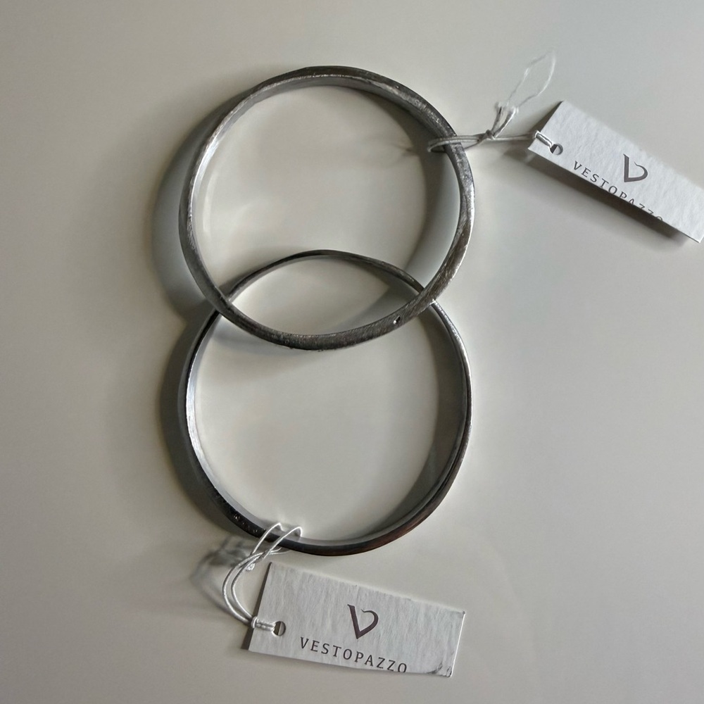 Vestopazzo Metal Bangle Bracelets - Set of 2